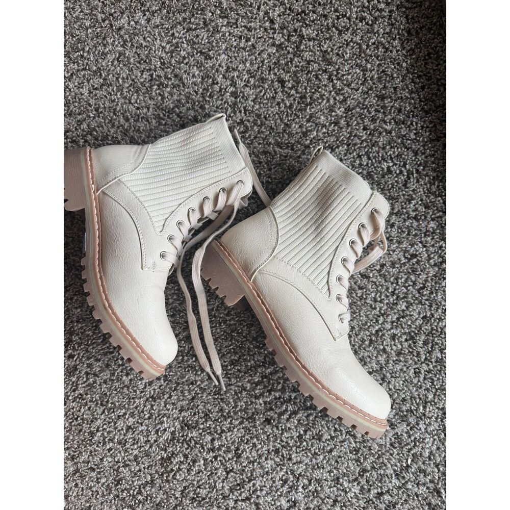Boutique by Corkys "Creep It Real" Cream Knit Combat Booties Size 7